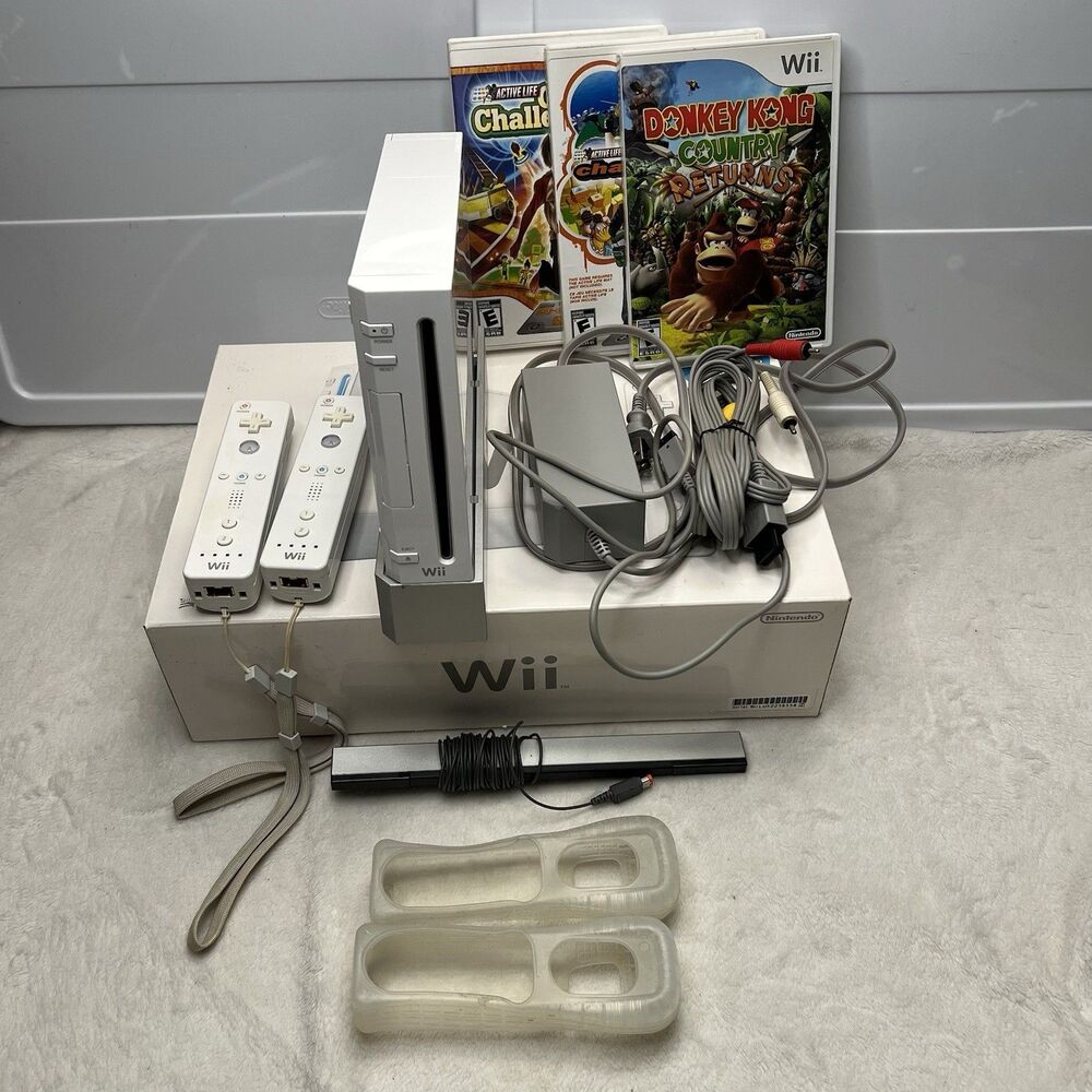 Nintendo Wii Console White Bundle Box w/ Accessories Remotes and Games RVL 001